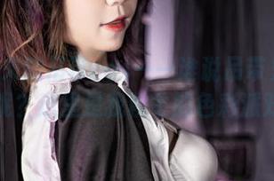 Leah梓未的吊带cos——谁说吊带只适合夏天呢？这里是我秋冬的色彩派对！