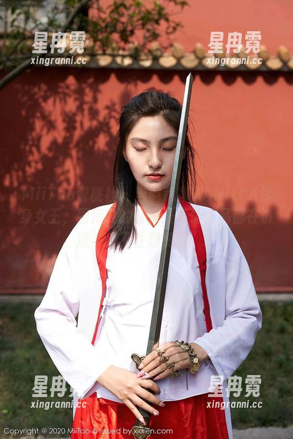 MiiTao蜜桃社 - 当韵莉娜VANILLA化身女王，图库中的每一张高清作品都在讲述“忍不住想赞叹”。