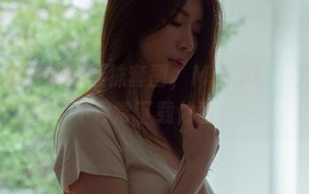 让你耳目一新的棉袜套图，Min.E(민이)捎来的不寻常下载体验。