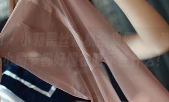 ROSI – 小莉黑丝心机全集原图：哪怕是小细节都好像在暗示些什么！