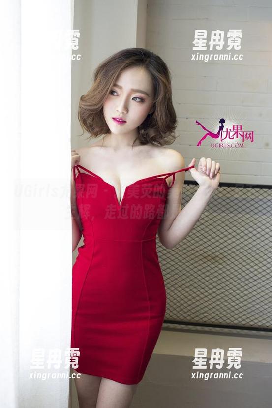 UGirls尤果网 - 张美荧的美脚合集：足下生辉，走过的路都是风景