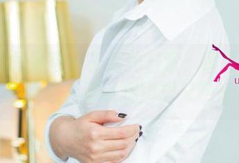UGirls尤果网 – 王语纯日常：图集里的微妙瞬息，难以捉摸却又熟悉
