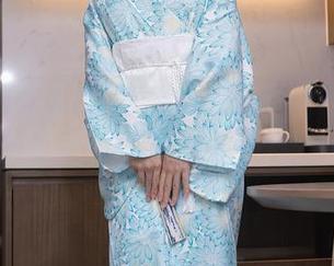 Xiuren秀人网 – 安妮Tess的棉袜写真，无需支付，快来抢眼球吧！
