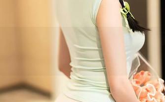Xiuren秀人网 – 甜佳佳的美味瞬间，厨娘写真下载新玩法