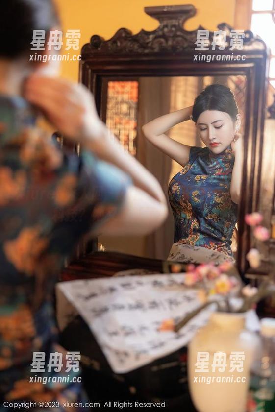 Xiuren秀人网 - 天台+糯美子Mini=新黑科技？她又更新了一波作品！