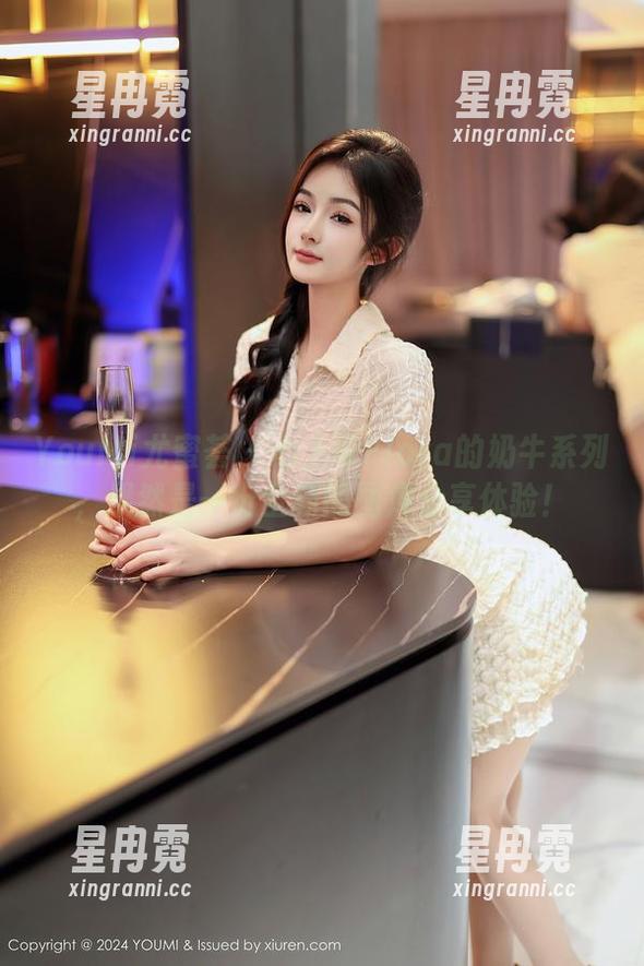 YouMi尤蜜荟 - 心上可Flora的奶牛系列，果然是一份全新的图库分享体验！