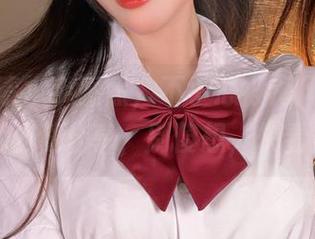 九言高清水手服照，不小心被海风刮走的么么哒分享，别傻想，快看！