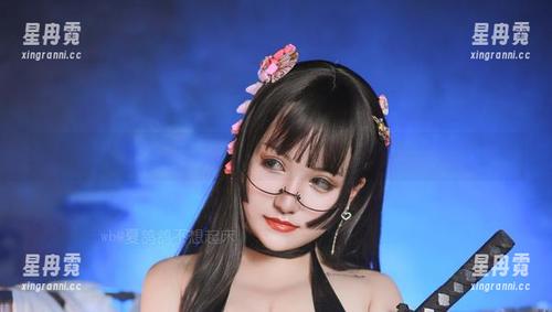 眼见私房后，高调追捧夏鸽鸽不想起床的女警白木芽衣子，绝了！