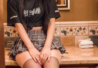 头条女神 – 全新的“妹妹”来了，易阳又在干嘛呢？