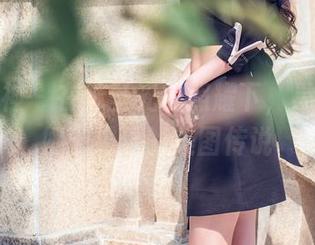 头条女神 – 在无圣光的照耀下，易阳和莫妮卡讲述的美图传说