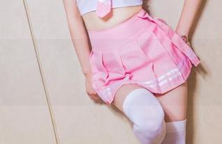 头条女神 – 最新比基尼写真，神琦泽步这回又放飞自我了？