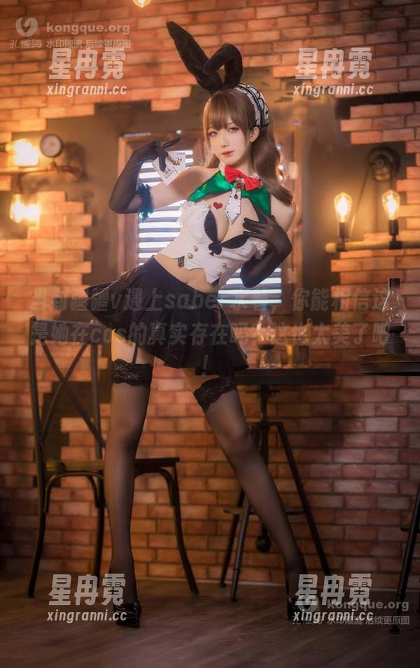 当封疆疆v遇上saber水着，你能相信这是她在cos的真实存在吗？这也太美了吧！
