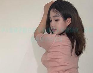 微密圈 – 听说小u优优子的白色写真看得人神魂颠倒，结果我却一直在想，白色真好搭配呀！