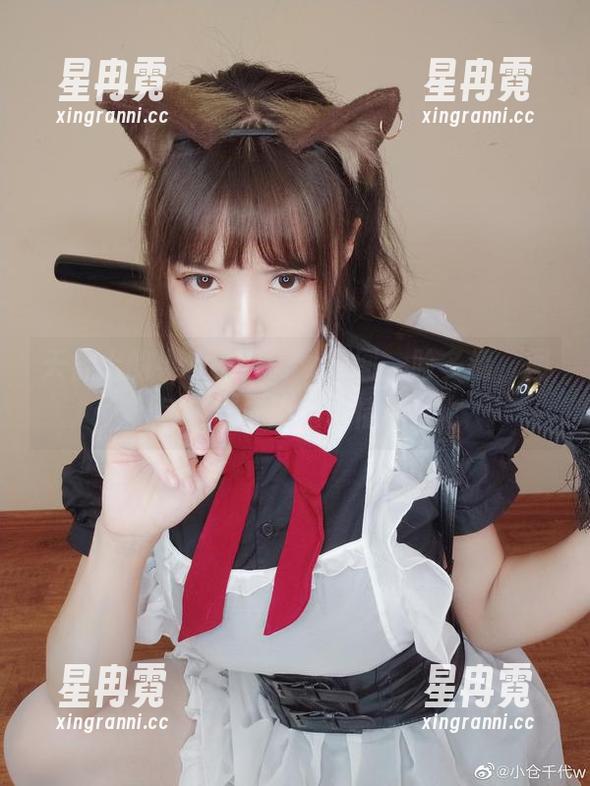 天台上的小仓千代w：原图一脸多情，图包却变成逗趣表情集！