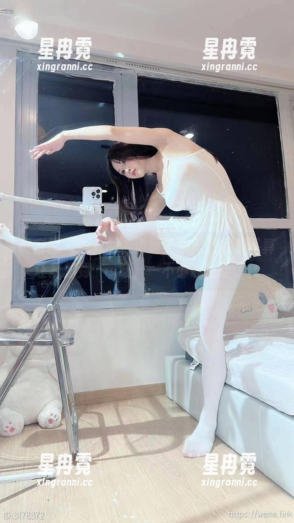小萌子 微密圈 - 说真的,小萌子的黑色性感写真让我想到……咳,一不小心跑题了。