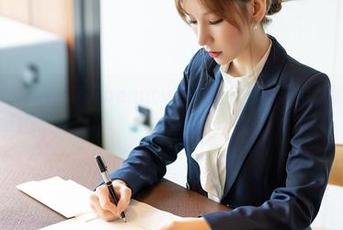 尤蜜荟 – 总在想，菲儿beauty的长腿会不会让空想的脚步变成现实？