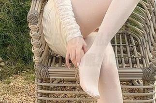 微密圈 – 徐莉芝Booty私拍回眸杀：你见过如此甜的眼神吗？