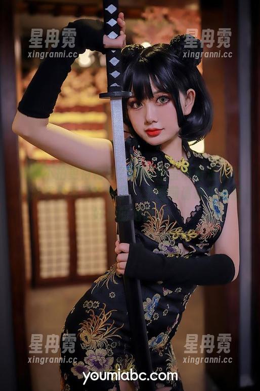 此时不拍更待何时？您的蛋蛋带着温泉红色泳装免费写真来了，上图前请确保先握好你的泡面！