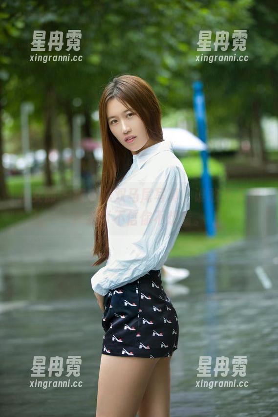 推女郎-纯小希 推女郎 - 纯小希双马尾写真,谁敢不下载?我可不信你不想看。