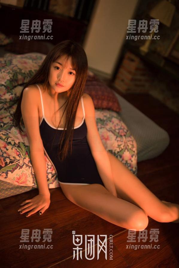 果团网 - 眼镜+周于希=完美组合，下载来捧场，顺便我也得换副眼镜了。