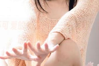 柒柒不可爱的女友图包——我呸，我怎么能爱上自己拍的！