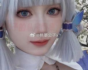 嗨！桃墨公子的私房图集，居家的蕾姆也有软萌时刻。