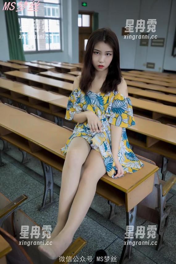 梦丝女神-奶味小仙女 梦丝女神 - 高清下的奶味小仙女,让我的初恋记忆都变得鲜活起来,真怪。