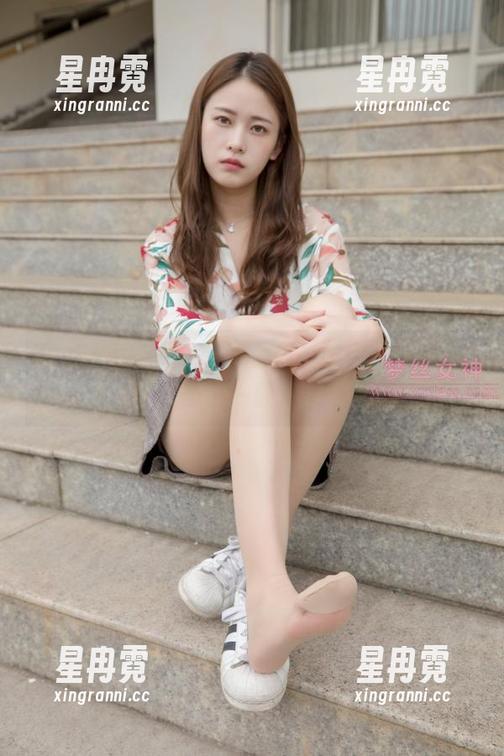 梦丝女神 - 当玥玥穿上白衬衫，原图顿时多了一股欢快
