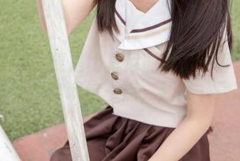 梦丝女神 – 要是比基尼能说话…香萱的图包来帮你实现这一点，赶紧下载吧。