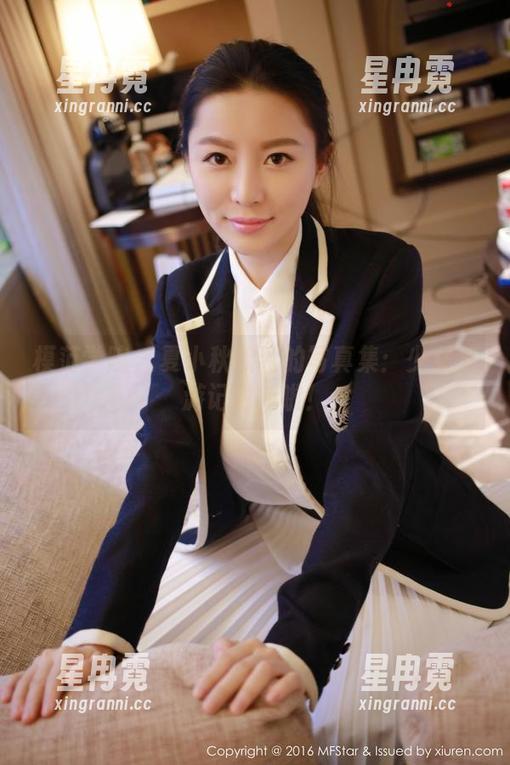模范学院 - 夏小秋秋秋的写真集：少女梦游记更新啦！