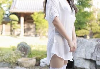 模范学院 – 被小果冻儿的灰丝征服：快来下载这套套图吧！
