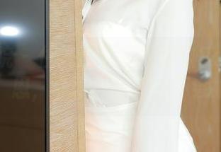 模范学院 – 住进屏幕里的软软Roro美足合集，恩，墙面设计师会不会嫉妒？