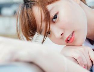 波萝社 – 看这里！王语纯8月第一刊的惊喜套图资源！