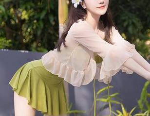 秀人网 – 居家生活不止于晒毯子，CherryBlessU图集火速上线！