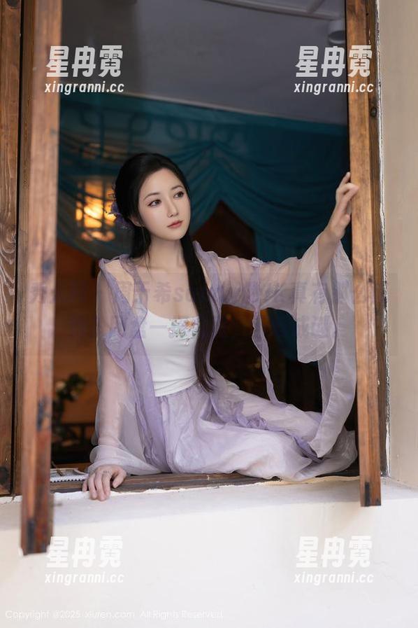 秀人网 - 周于希sandy的JK真有那么惊艳？网盘一探究竟，下载成谜。