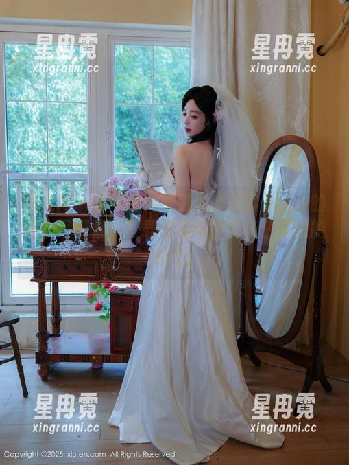 秀人网 - 怪不得大家都爱容容容Alice的睡衣写真集，下载便是与懒惰亲密接触的方式。