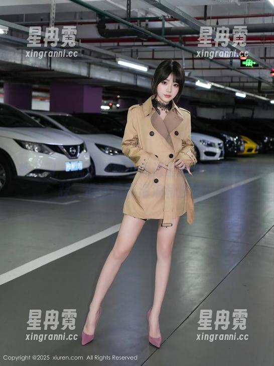 秀人网 - 就这样被小逗逗最新泳衣美图俘获，谁还需要海浪和沙滩！
