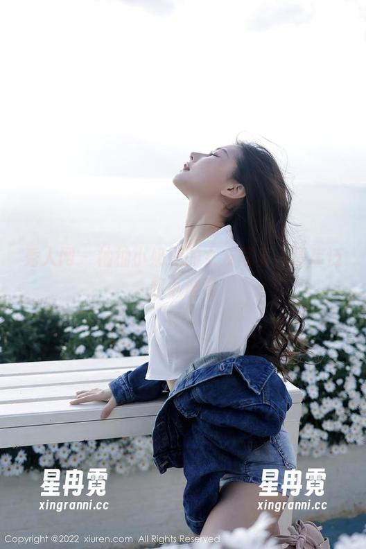 秀人网 - 柚柚小奶瓶的女友写真，图库泛起小波澜