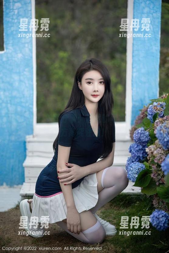 秀人网 - 美图分享：温妮的网袜挑战，前方高能注意！