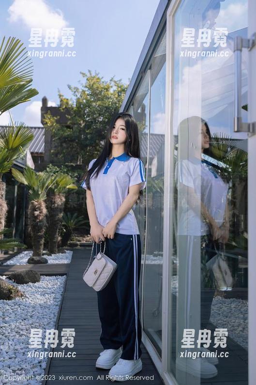 秀人网 - 蕾丝的诱惑：王馨瑶yanni写真图集中，每一处都藏着故事