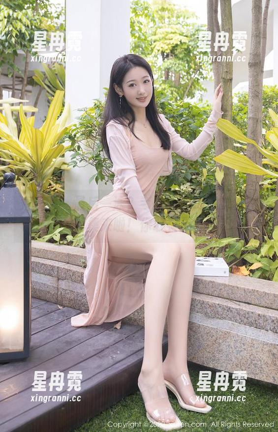 秀人网 - 最后一泳？考拉koala的泳池写真集来啦！你敢看不？