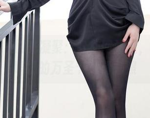 秀人网 – 时光凝聚：社交网站上，软糖爱喝奶的万圣节高清剧照