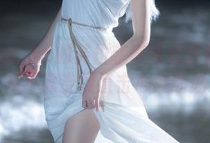 纸悦Etsu_ko的芙拉菲奇奇女仆套图合集：从不靠谱到直击心底的迷惑