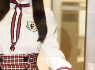 美媛馆 – 高亮信息率满满的王馨瑶与她的礼服：这一照片是怎样静谧又张扬的融合呢？
