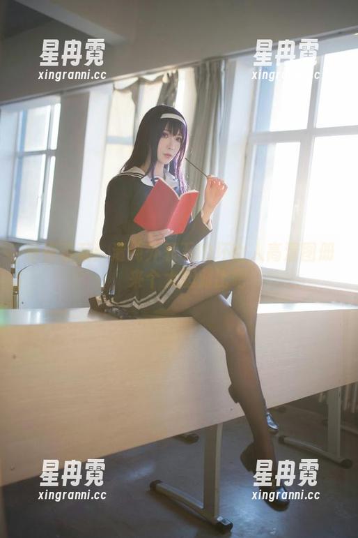 翎柒菜菜：清纯外表下的坏女人高清图册，来个大胆对比吧
