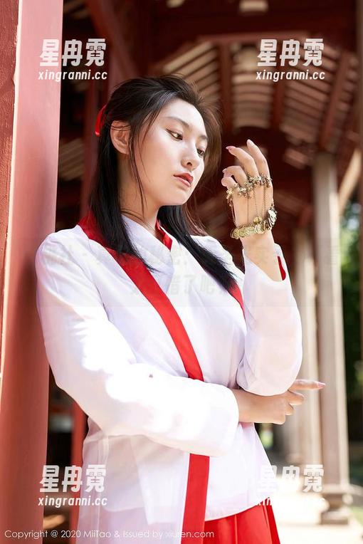 蜜桃社 - 真希的秘密：无圣光实录，不看太可惜了吧？