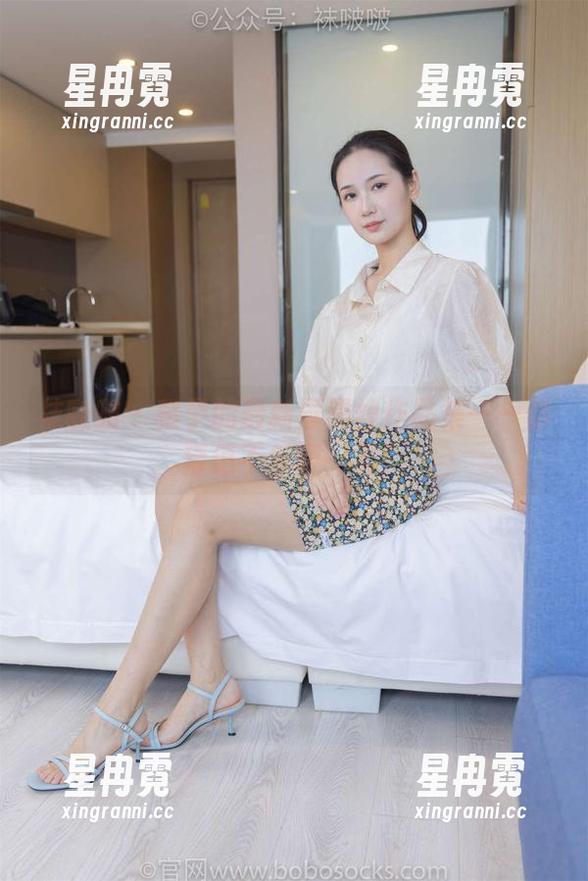 袜啵啵 - 稚予的最新厚黑丝作品集——你猜值不值得一看？