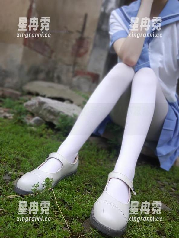 教室小偷：西尔酱的写真让人不忍移开目光