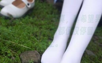看西尔酱的纯白花嫁写真，真希望男主角也能显现，然而…一切都仅仅停留在这张图上。