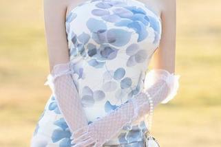 语画界 – 原图上，Miko酱的裸足踩出了别样的节奏